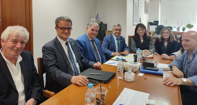 Συνεργασία της ΠΟΣ με e-ΕΦΚΑ: Τι συζητήθηκε